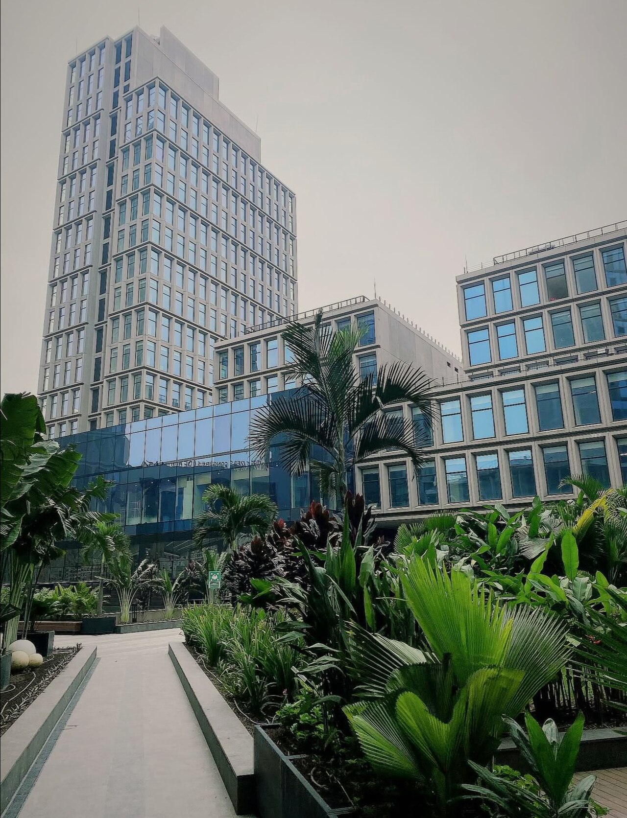 Centre financier moderne à Kinshasa